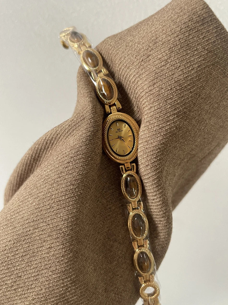 Vintage Timeless Aura Timepieces
